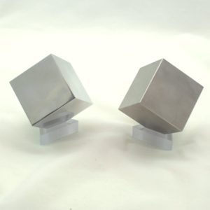 Cubi in Tungsteno e Alluminio